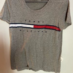 Gray Tommy Hilfiger tee